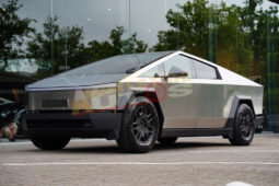 TESLA CYBERTRUCK CYBERBEAST (2024)  – Electrique – Gris