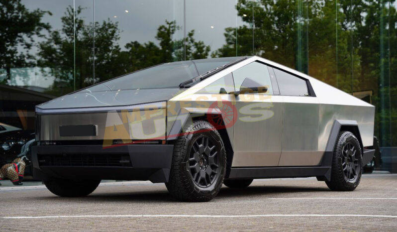 Tesla CYBERTRUCK 2024