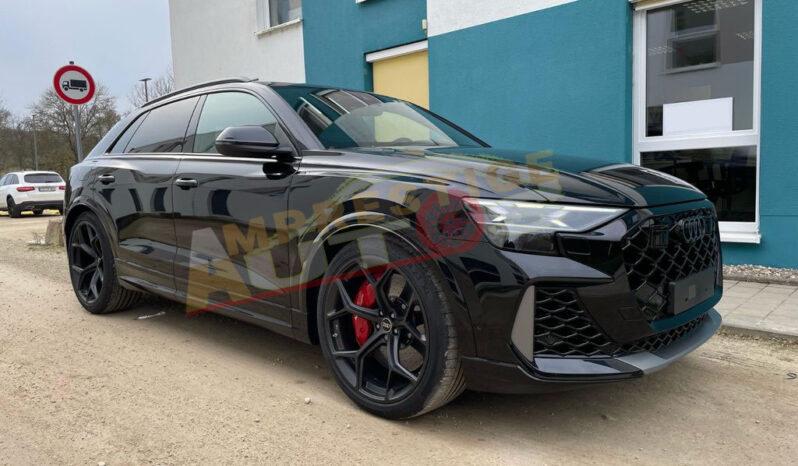 Audi RS Q8 Performance Noir Mythos 2025