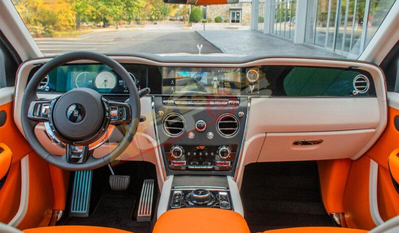 
								ROLLS-ROYCE CULLINAN II (2025) – Essence – Noir full									