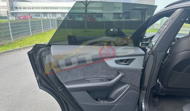 
								Audi Q8 50 TDI Quattro S Line – 2025 – Gris Métallisée full									