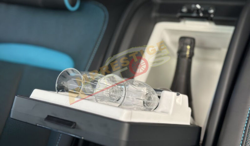 
								Rolls-Royce Cullinan Black Badge – Édition Exclusive (2025) full									