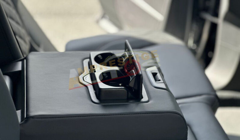 
								Audi Q8 50 TDI Quattro – 2025 – 286 CH – Noir Métallisée full									