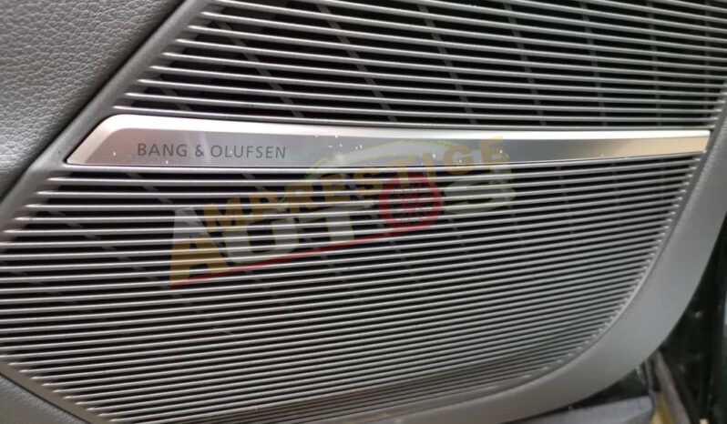 
								Audi RS Q8 Performance 640ch – 2025 – Noir Métallisée full									