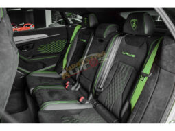 Lamborghini Urus Performante (2025) – Édition Carbone – BLANC