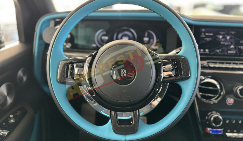 
								Rolls-Royce Cullinan Black Badge – Édition Exclusive (2025) full									