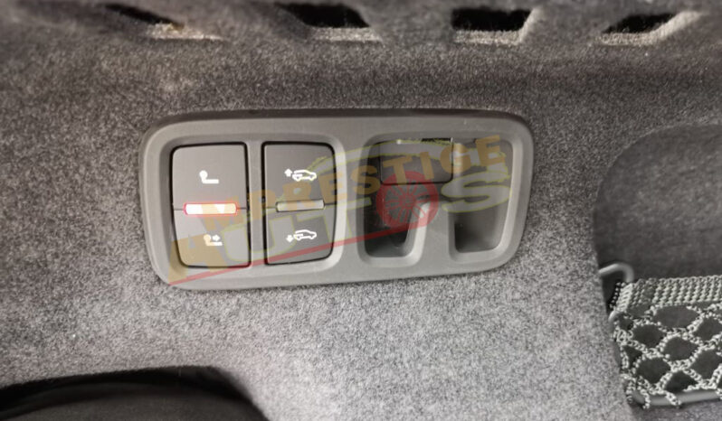 
								Audi RS Q8 Performance 640ch – 2025 – Noir Métallisée full									