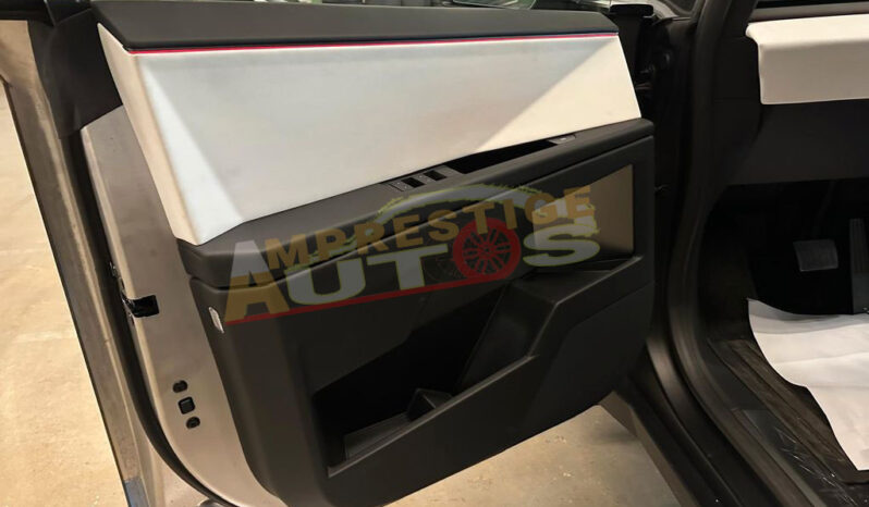 
								TESLA CYBERTRUCK FOUNDATION –  2024 – Électrique full									