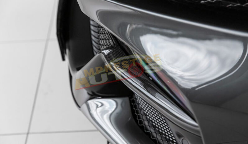 
								Ferrari Purosangue – 2025  – Gris Métallisée  –  Essence full									