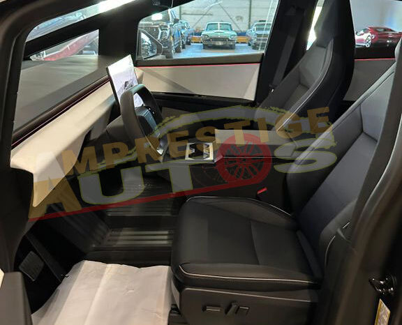 
								TESLA CYBERTRUCK FOUNDATION –  2024 – Électrique full									