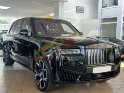
										Rolls-Royce Cullinan Black Badge – Édition Exclusive (2025) full									