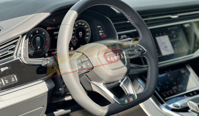 
								Audi Q8 50 TDI Quattro – 2025 – 286 CH – Noir Métallisée full									