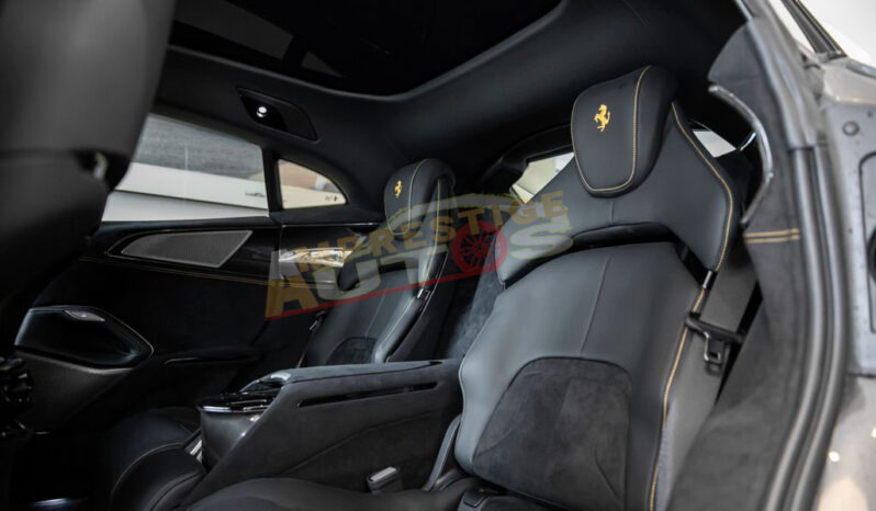 
								Ferrari Purosangue – 2025  – Gris Métallisée  –  Essence full									