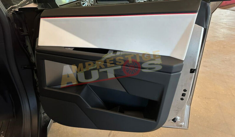 
								TESLA CYBERTRUCK FOUNDATION –  2024 – Électrique full									