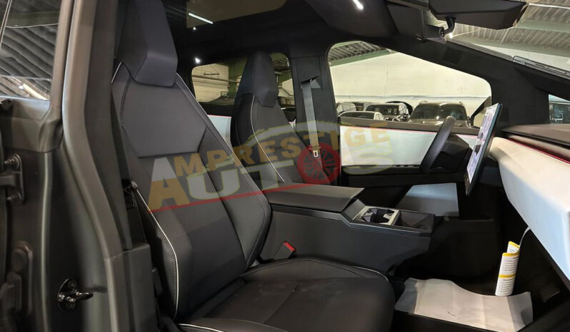 
								TESLA CYBERTRUCK FOUNDATION –  2024 – Électrique full									