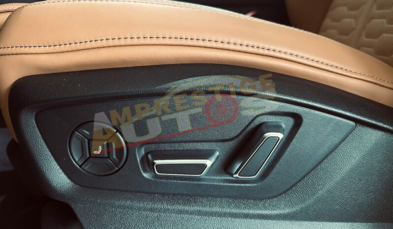 
								Audi RS Q8 Performance 640ch – 2025 – Carbone Matt  – Noir full									