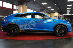 Lamborghini Urus SE (2024) – Hybride Bleu