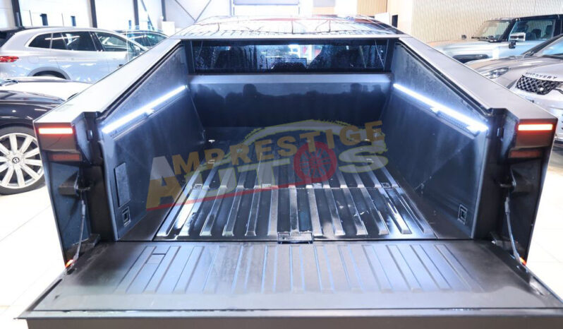 
								TESLA CYBERTRUCK (2024) – Électrique full									