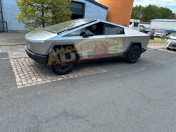 TESLA CYBERTRUCK FOUNDATION –  2024 – Électrique