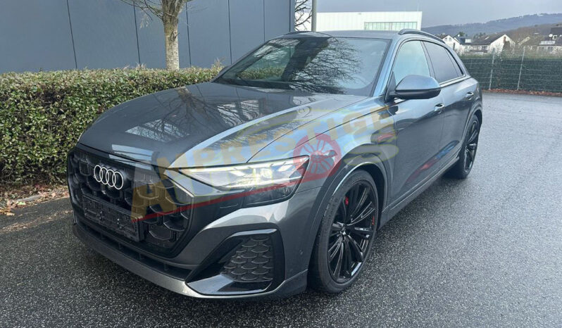 
								Audi Q8 50 TDI Quattro S Line – 2025 – Gris Métallisée full									