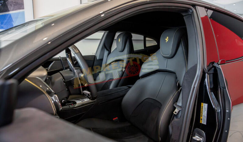 
								Ferrari Purosangue – 2025  – Gris Métallisée  –  Essence full									