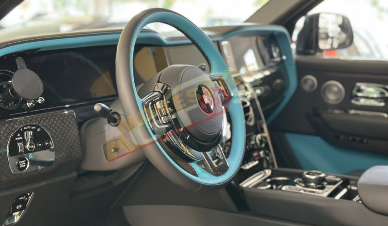 
								Rolls-Royce Cullinan Black Badge – Édition Exclusive (2025) full									