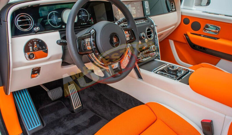 
								ROLLS-ROYCE CULLINAN II (2025) – Essence – Noir full									