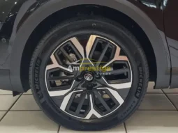 
										Citroën C4 III 1.2 Hybride 145 ch MAX e-DCS6 2025 – Noir full									