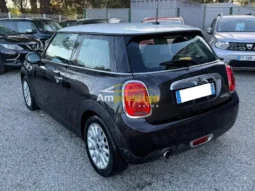 
										MINI Cooper D 116 ch Diesel Manuelle 2015 – 3 Portes – Marron full									
