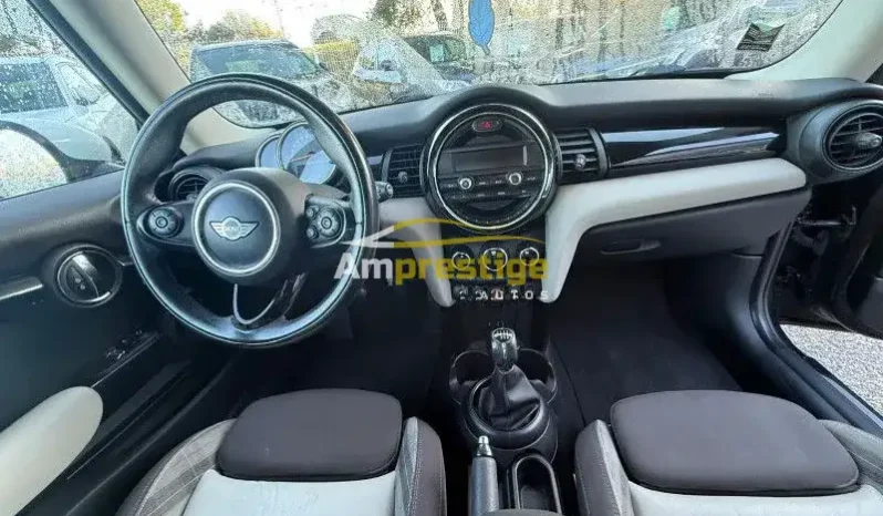 
								MINI Cooper D 116 ch Diesel Manuelle 2015 – 3 Portes – Marron full									