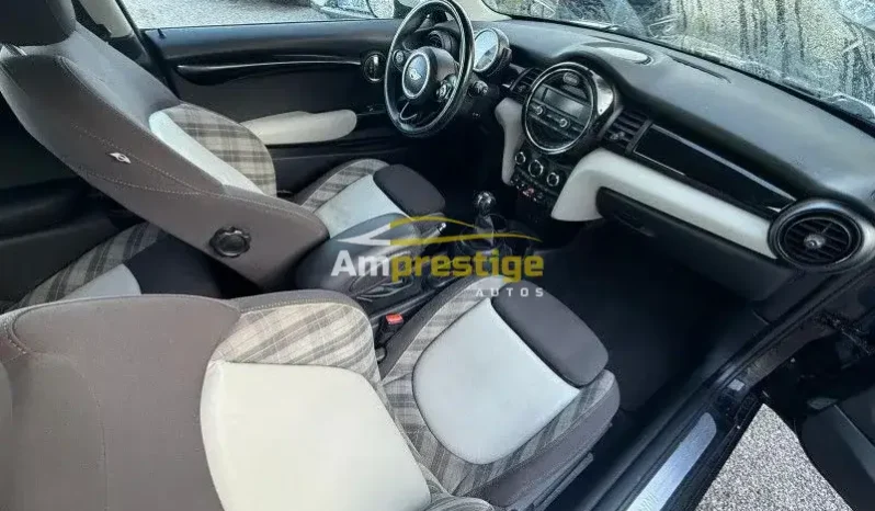 
								MINI Cooper D 116 ch Diesel Manuelle 2015 – 3 Portes – Marron full									