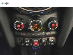 MINI Hatch Cooper DKG7 Essential 2022 – Essence Automatique