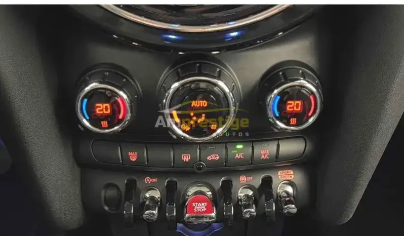 
								MINI Hatch Cooper DKG7 Essential 2022 – Essence Automatique full									