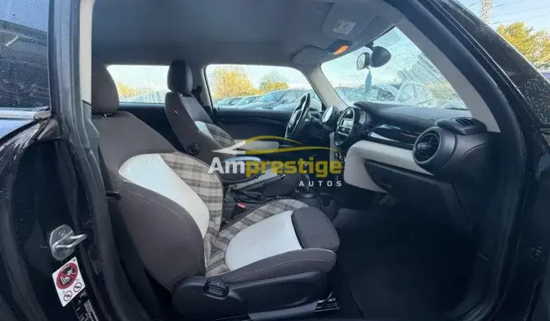 
								MINI Cooper D 116 ch Diesel Manuelle 2015 – 3 Portes – Marron full									