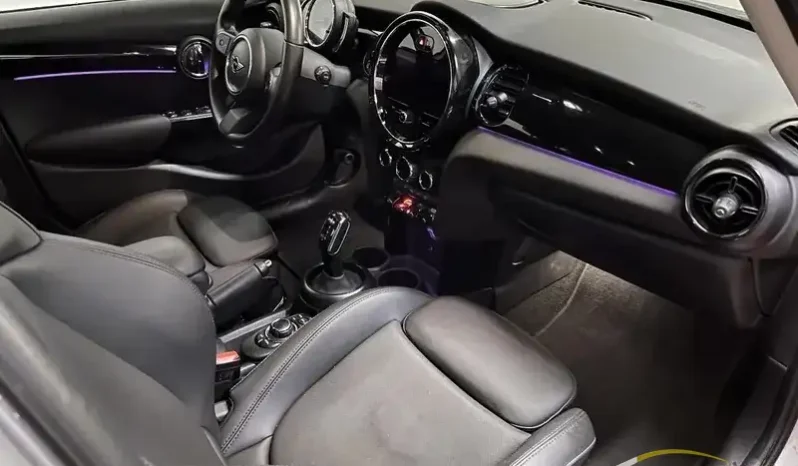 
								MINI Cooper 1.5 Essential BVA 2023 – Essence Automatique full									